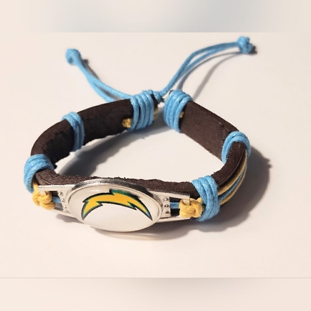 LA Chargers bracelet leather new d80‎